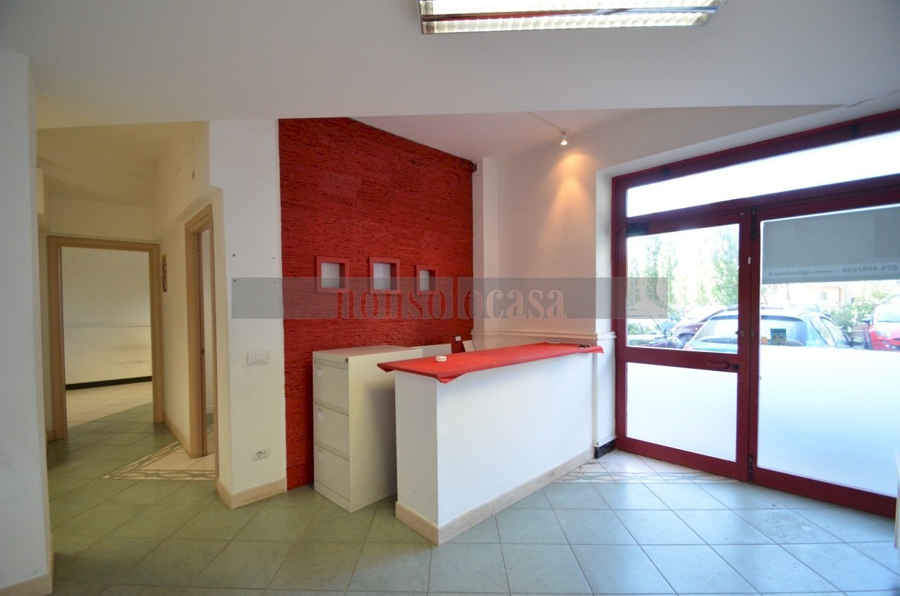 RECEPTION - Locale Commerciale Via Luigi Catanelli 23, Perugia - foto 1