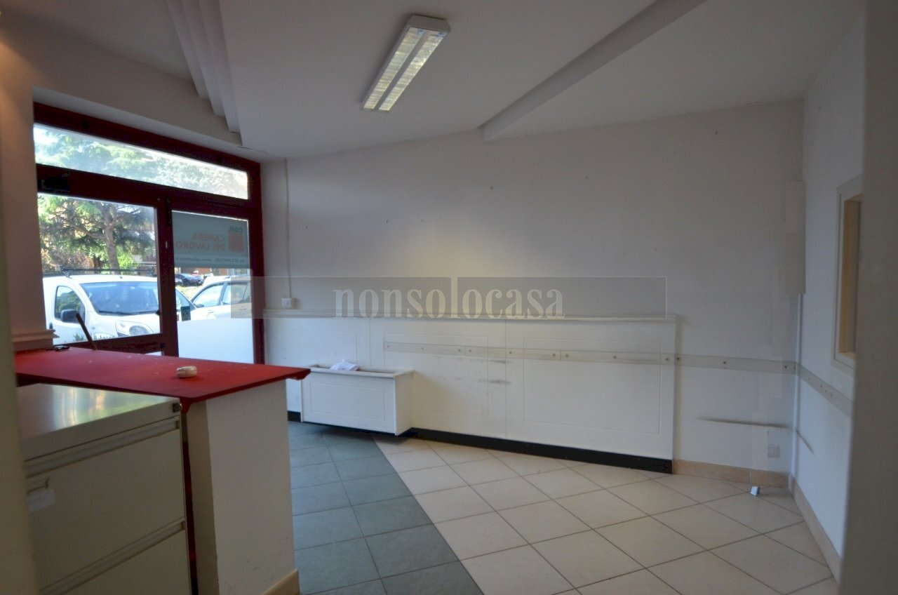 RECEPTION - Locale Commerciale Via Luigi Catanelli 23, Perugia - foto 3