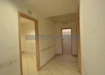 DISIMPEGNO - Locale Commerciale Via Luigi Catanelli 23, Perugia - foto 7