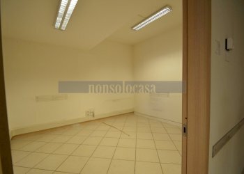 VANO 4 - Locale Commerciale Via Luigi Catanelli 23, Perugia - foto 14