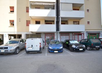 ESTERNO - Locale Commerciale Via Luigi Catanelli 23, Perugia - foto 19