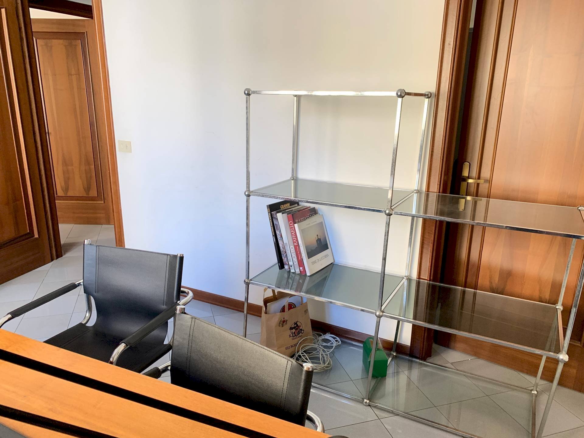 Office Via Fratelli Rosselli, Lucca (neighborhood Sant'Anna) - photo 2