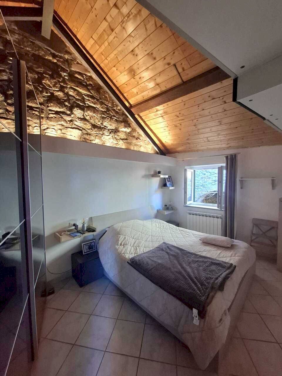 camera.jpeg - Trilocale Santo Stefano di Magra - foto 1