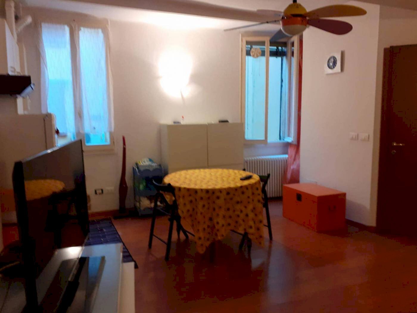 Monolocale - Monolocale via Luigi Zamboni, Bologna (zona San Vitale) - foto 2