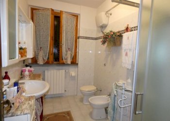 P1060027.jpg - Casa indipendente Scarperia e San Piero - foto 11