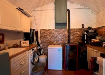 Rif 694(Copy).jpg - Portion of a house Pontinvrea - photo 5