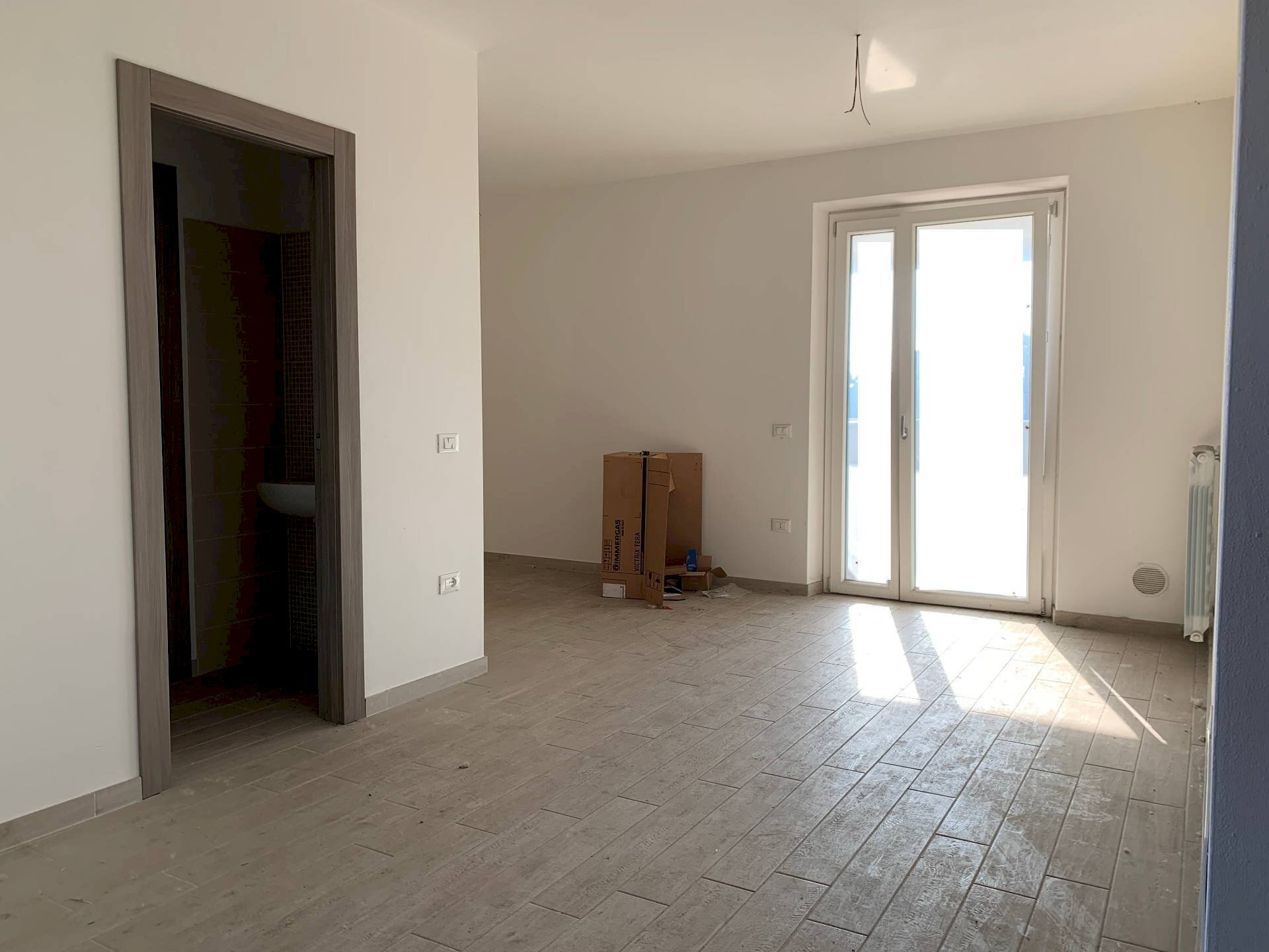 Office Via primo maggio, Pietrasanta - photo 2