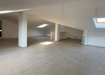 Ufficio Via primo maggio, Pietrasanta - foto 19