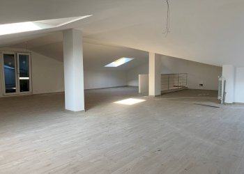 Ufficio Via primo maggio, Pietrasanta - foto 20