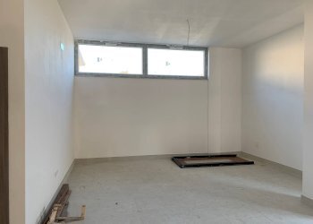 Commercial Activity Via Pontenuovo, Pietrasanta - photo 14