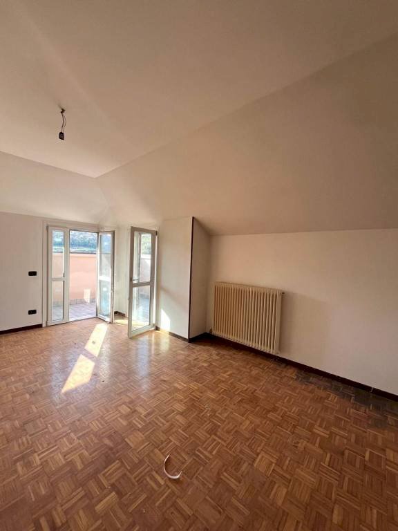 Salone - Trilocale via della Fonte, Nave - foto 3