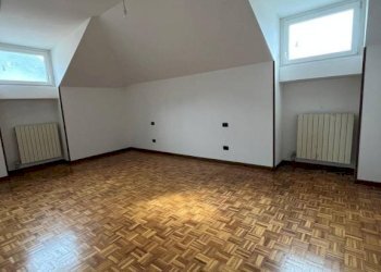 Camera da letto - Trilocale via della Fonte, Nave - foto 1