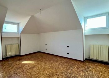 Camera da letto - Trilocale via della Fonte, Nave - foto 9