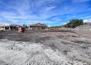 WhatsApp Image 2025-11-08 at 11.39.29 (4).jpeg - Villa Pedara - foto 2