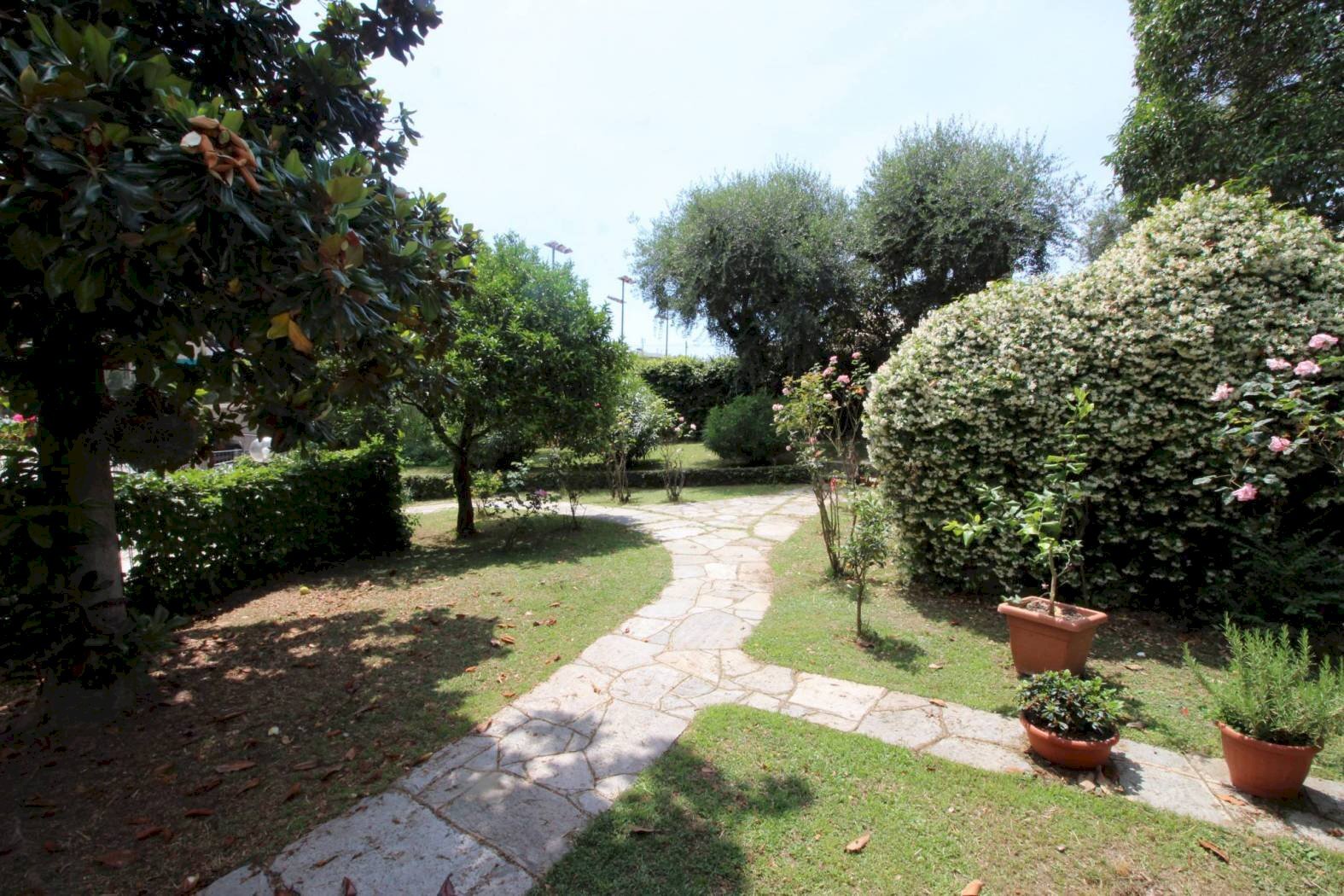 Apartment via Zara, Genova - photo 1