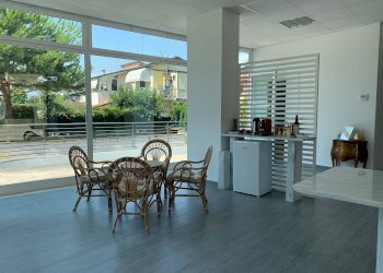 Ufficio via Aurelia, Pietrasanta - foto 12