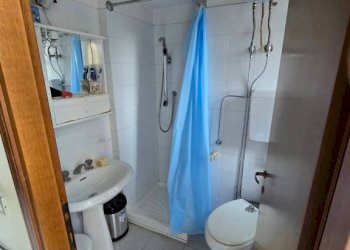 bagno - Appartamento via Vittorio Emanuele II, 206, Bra - foto 10