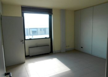 DSCN9945.JPG - Ufficio via di tempagnano, Lucca - foto 7