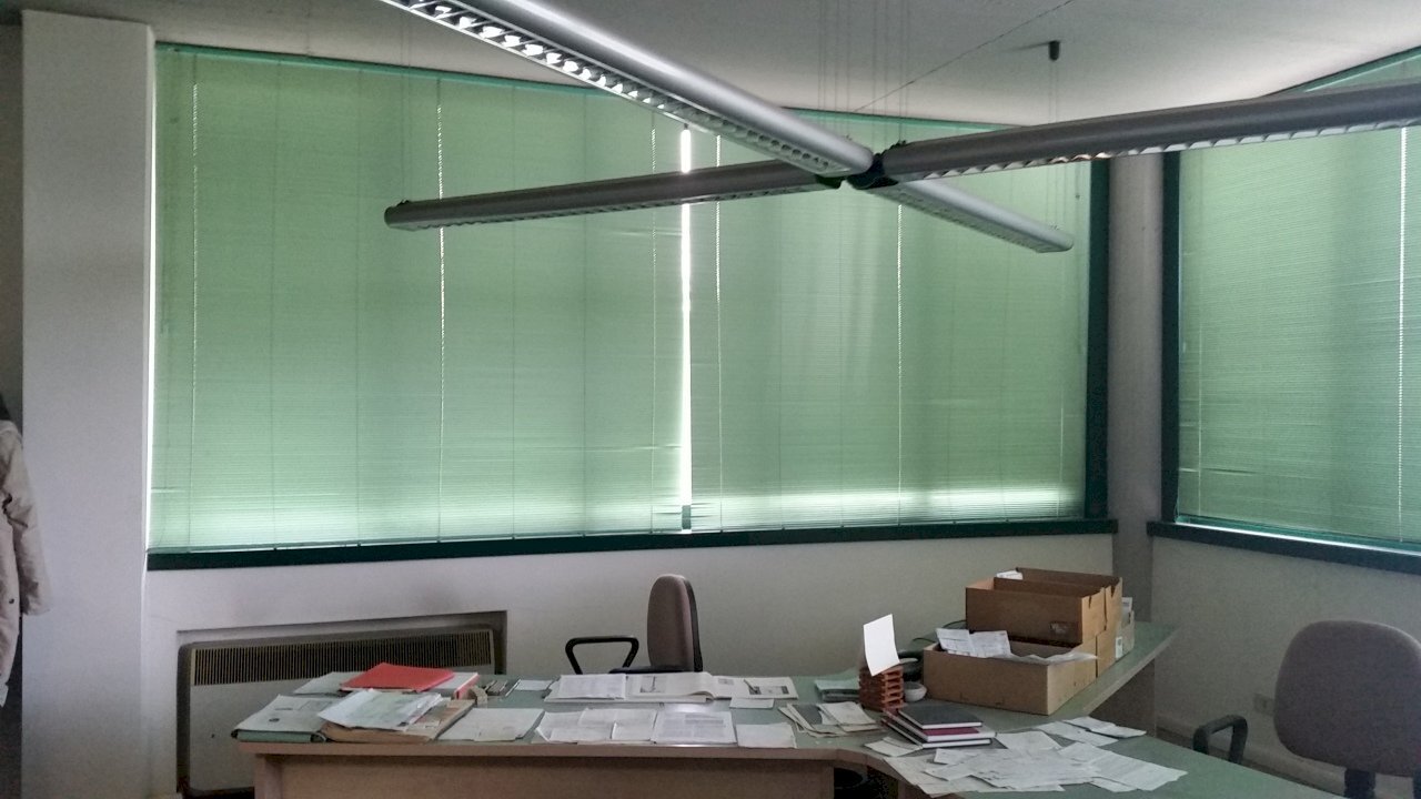 20160523_101405.jpg - Locale Commerciale Via del Seminario, Lucca - foto 2