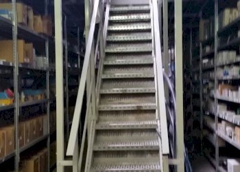 20160523_101941.jpg - Locale Commerciale Via del Seminario, Lucca - foto 22