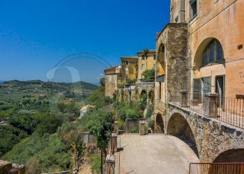 Stabile - Palazzo Piazza Santa Maria della Civita, Arpino - foto 3