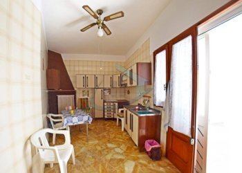 Cucina - Casa indipendente Castrignano del Capo - foto 17