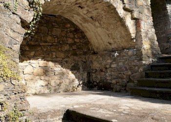 23RU.jpg - Casale Castelnuovo Magra - photo 19