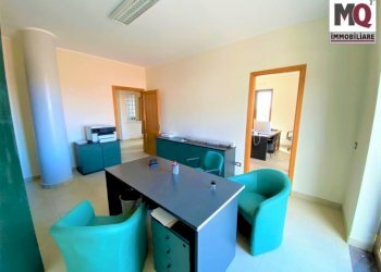 Office Mondragone - photo 1