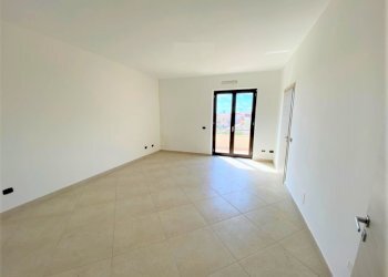 Office Mondragone - photo 12