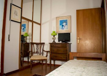 Camera da letto - Quadrilocale via Queirolo, 5, Rapallo - foto 7