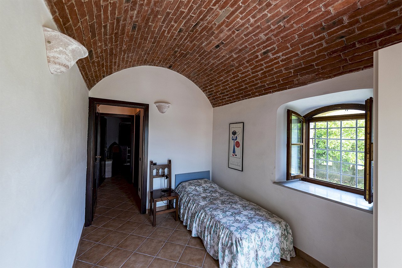 15 Camera dependance.jpg - Casa semi indipendente Ameglia - foto 2