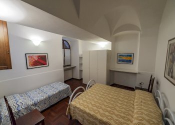 10 3? camera letto.jpg - Casa semi indipendente Ameglia - foto 9