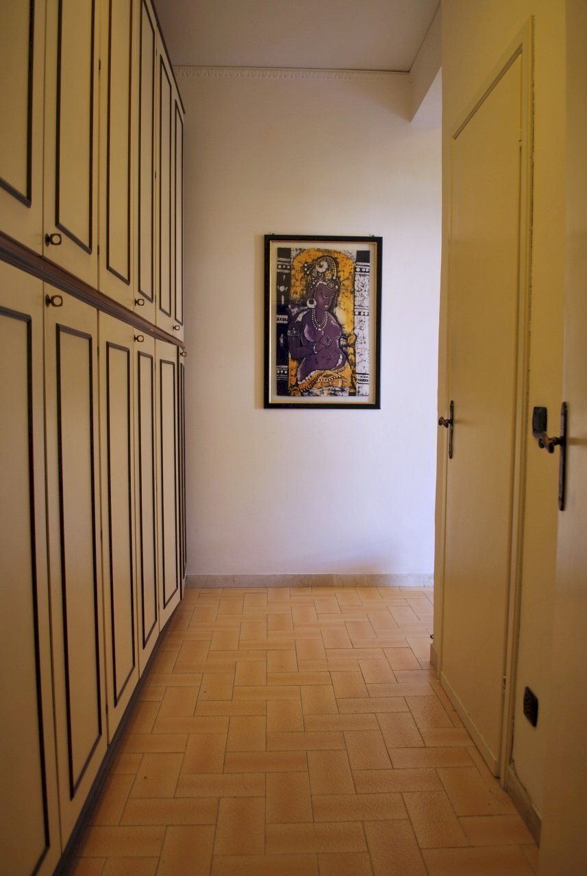 Corridoio vano armadi.JPG - Appartamento Lerici - foto 3