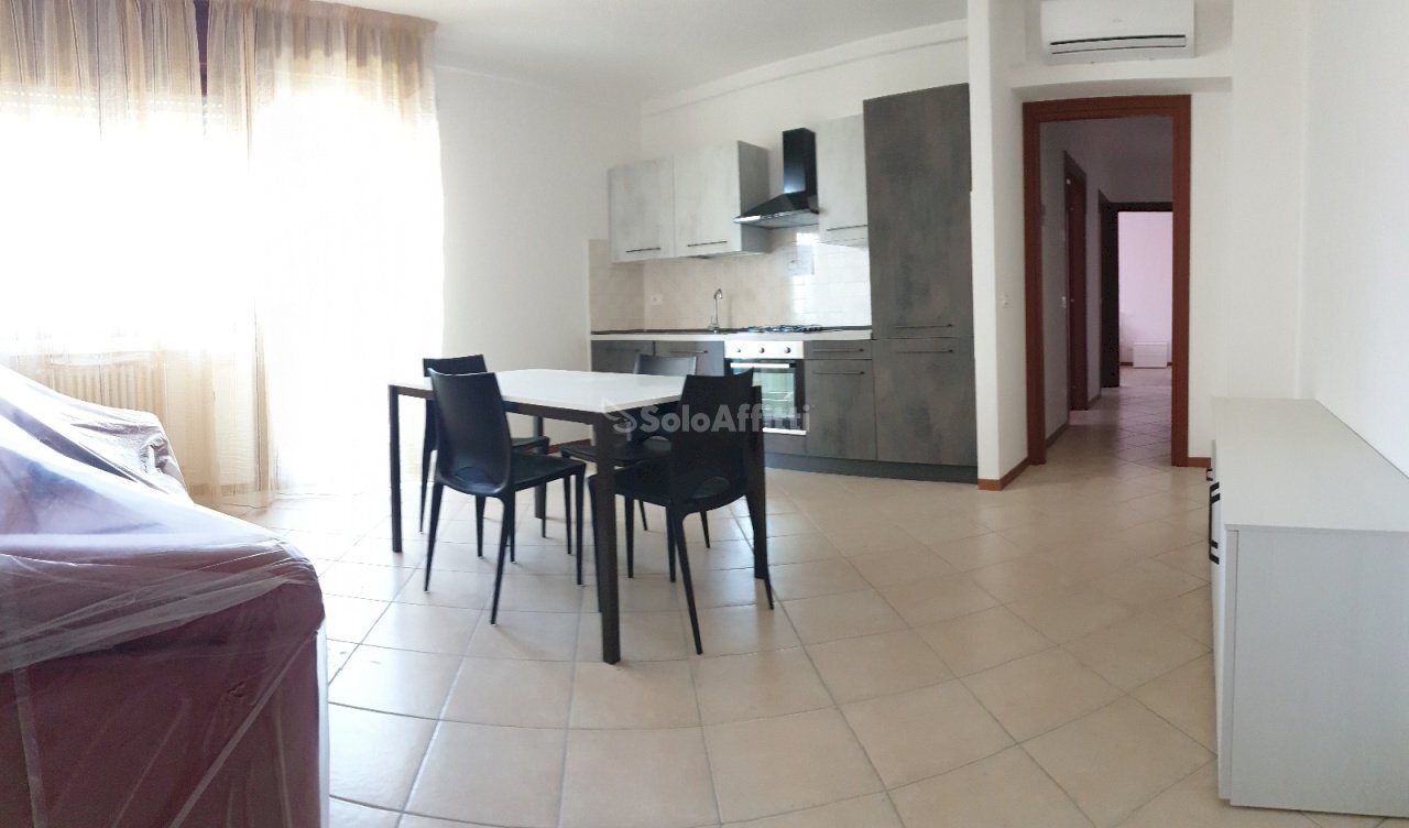 soggiorno - Appartamento Via Puglie 3, Legnago - foto 1