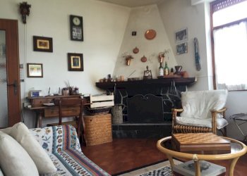 Rif 808 02.JPG - Appartamento via Vara Inferiore  10/6, Urbe - foto 1