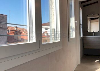 14 - Two-room apartment Bassano del Grappa - photo 8