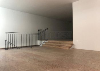 1 - Commercial Premises Bassano del Grappa - photo 2