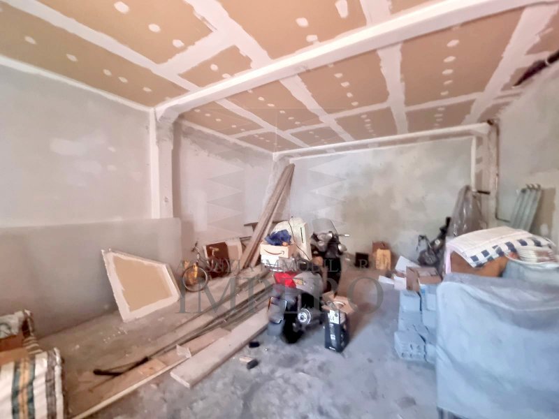 Magazzino Via Sottoconvento, Ventimiglia - foto 1