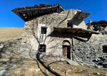 Rustic Località Grange Bernard, 12, Pontechianale - photo 8