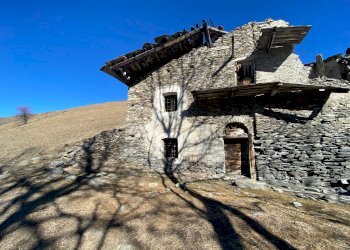 Rustic Località Grange Bernard, 12, Pontechianale - photo 12