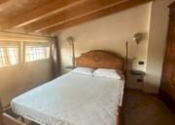 Camera da letto - Two-room apartment via Fratelli Bandiera, Brescia (neighborhood Centro Storico) - photo 49