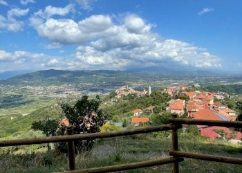 WhatsApp Image 2021-08-27 at 16.14.55.jpeg - Casa semi indipendente Vezzano Ligure - foto 1