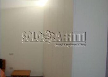 armadio - Two-room apartment Via Posca 3, Bari (neighborhood Poggiofranco) - photo 5