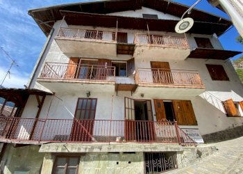 Casa semi indipendente Fraisse via Regina Elena, 11, Usseaux - foto 1