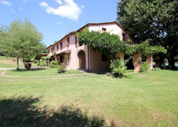 vendesi rustico con piscina e parco IMG_4004.JPG - Casale Via della Chiesa di Gragnano, Capannori - foto 17