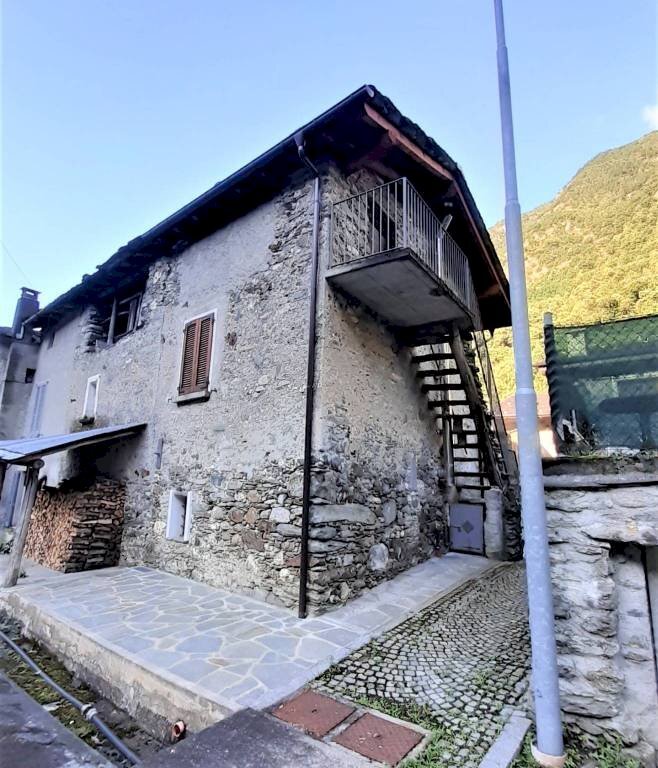 Villa a Schiera via Ponte Antognasco, Sondrio - foto 1