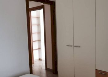 Camera da letto - Bilocale via Visconti Venosta, Bra - foto 5