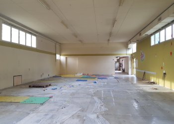 20210910_174444.jpg - Commercial Premises Via della Madonnina, Capannori - photo 1