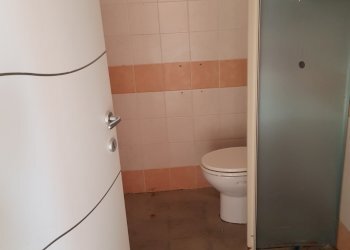 20210910_175000.jpg - Commercial Premises Via della Madonnina, Capannori - photo 12