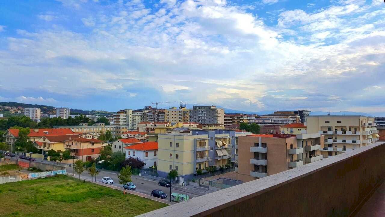 vista - Apartment Via Socrate 12, Pescara - photo 1
